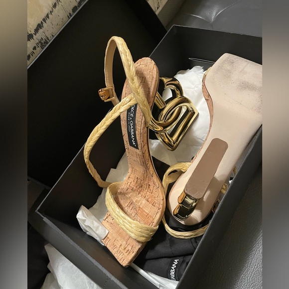 Dolce and Gabbana (Women's Ankle Strap High Heel Sandals) - Picture 4 of 7